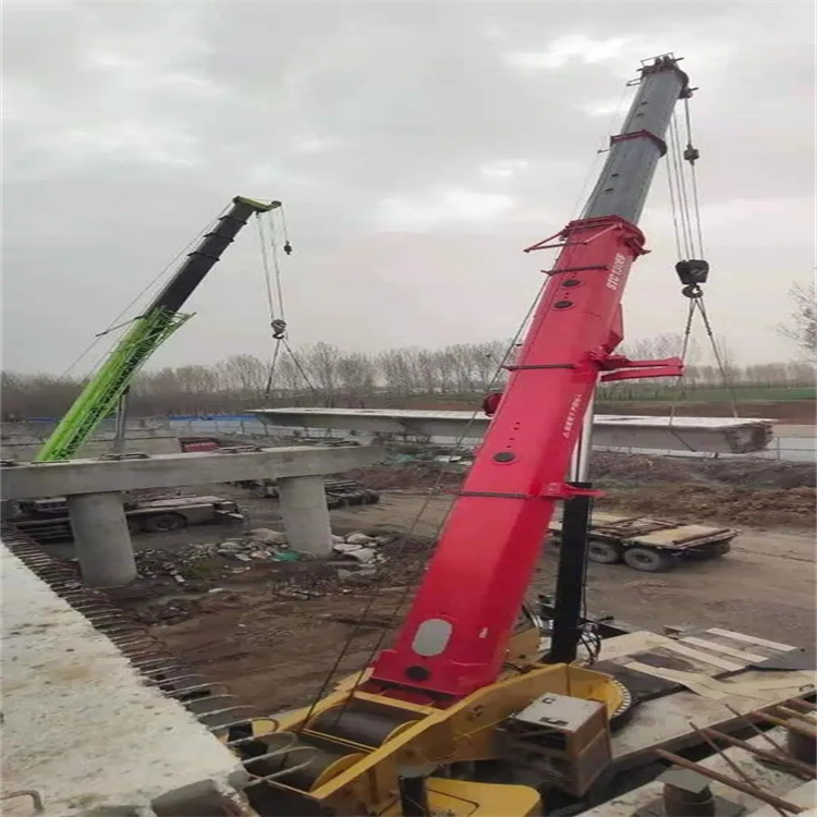 大岭山镇钢构件起吊,吊点采用几点绑扎