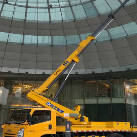 大岭山镇附近高空作业车租赁｜安全设备租赁｜高空安装|工程定制化方案｜亿立达设备租赁